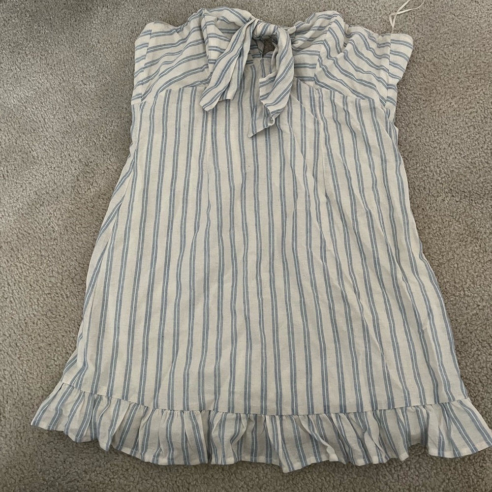 strapless dress